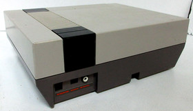 1985 Nintendo Entertainment System NES-001 Console  CONTROL DECK - PARTS ONLY