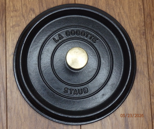 Staub La Cocotte No 22 8 1/2" Enamel Cast Iron Dutch Oven Black *LID ONLY* - Picture 2 of 5