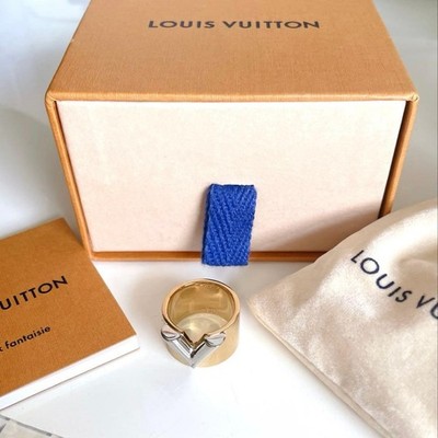 Louis Vuitton Essential V Ring Gold Silver Plated Metal M61085