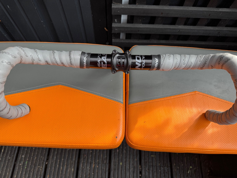 Easton EA70 AX handle bars 42cm with 130mm 3T Stem