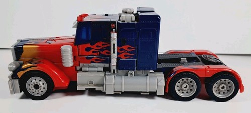 Transformers Optimus Prime 2007 Action Figure Autobot - Picture 11 of 15