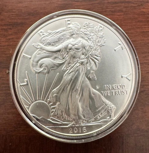 2016 AMERICAN SILVER EAGLE  1 oz .999 Silver, Brillant Uncirculated - In Airtite