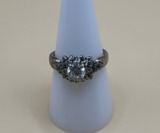 Vintage 925 Sterling Silver Fancy CZ Ring / Size 9