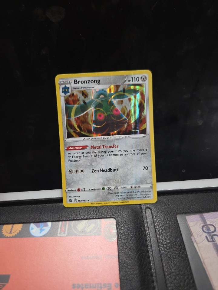 Bronzong 102/163 Sword & Shield Battle Styles English holo