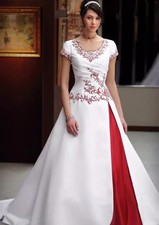 Elegant Embroidered Wedding Dress Short Sleeve A-line Satin Long Bridal Dress