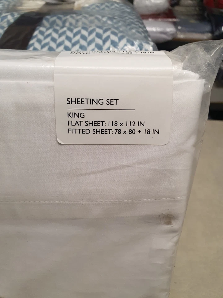 The White Company 400TC 100% Cotton Sateen Flat/ Fitted Sheeting Set EMPEROR - Image 4 of 4