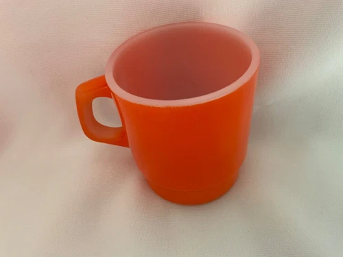 Anchor Hocking Vintage Persimmon Orange Coffee Cup Mug preowned nice shape see