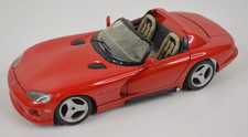 Bburago 1992 Dodge Viper RT/10 1:18 Scale Die Cast Car Red Made in Italy
