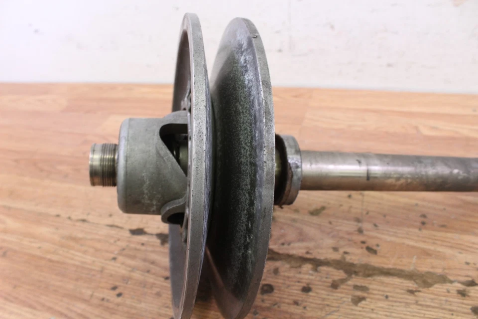 SKI-DOO Summit 850 X ETEC 2017 embrague de accionamiento secundario/eje de gato Foto 4 de 4