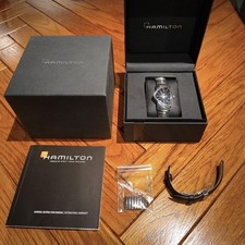 Orologio Hamilton Ventura Quarzo Quadrante Nero Cinturino Argento Spina di Pesce dal Giappone