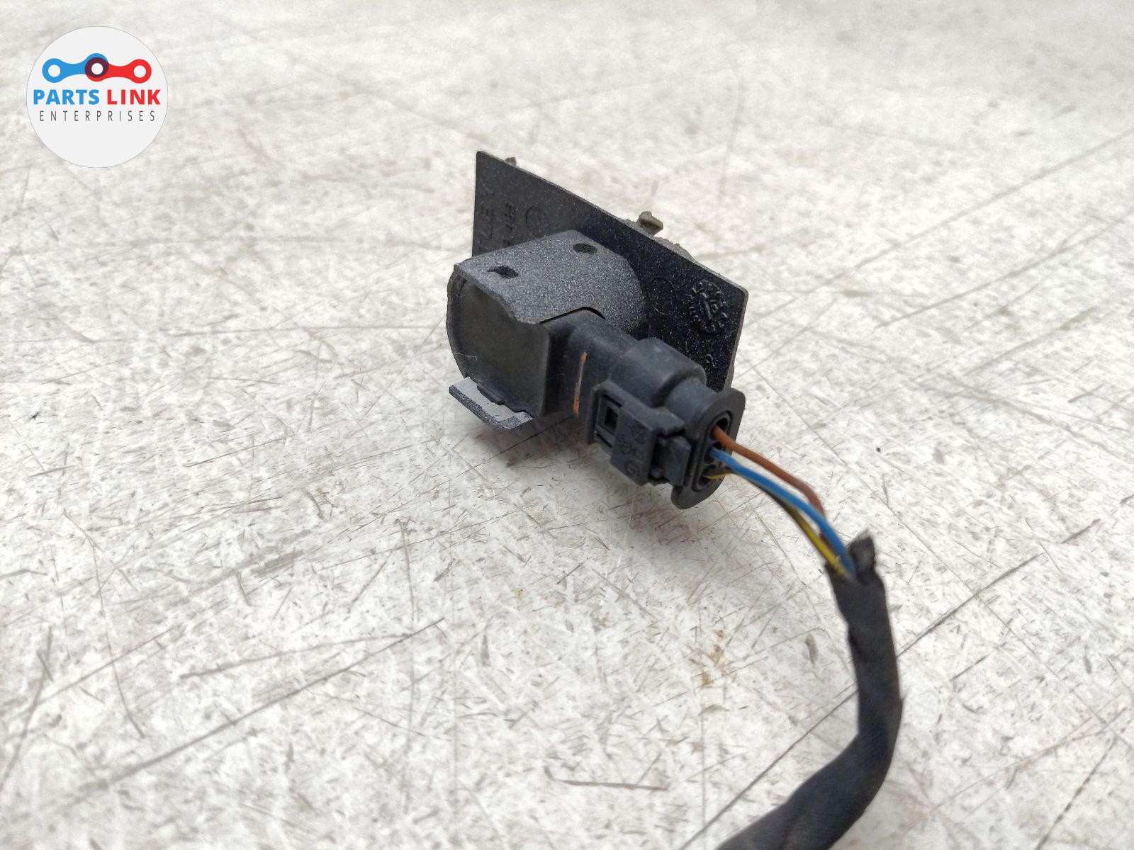 Bentley Continental Flying Spur Speed 2006-2012 Left Parking sensor bracket