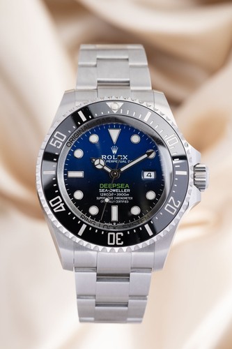 Rolex Sea-Dweller Deepsea 44 mm "James Cameron" automatique 126660 boîte + papiers - Photo 1/10