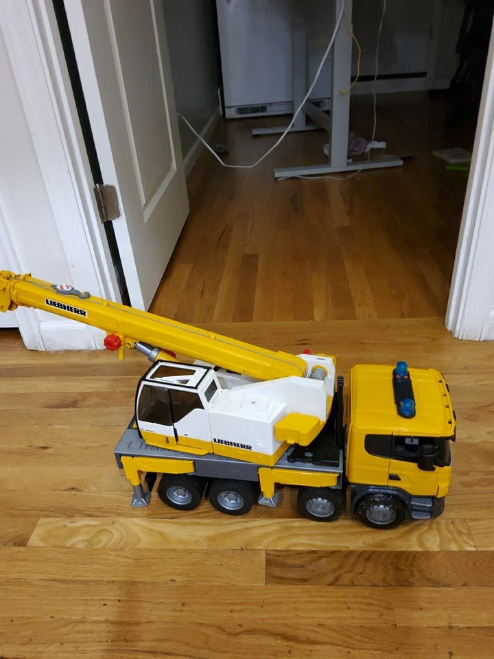 Bruder Scania  560R Liebherr Crane Truck 2009 - Large - Used, Great Condition