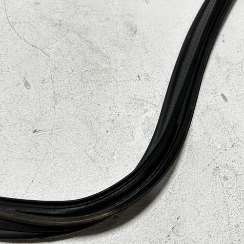 2016-2021 Honda Civic Rear Trunk Lid Body Wheatherstrip Seal OEM - Picture 7 of 10
