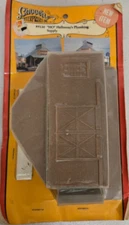 CHOOCH ENTERPRISES  9120 HALLOWAY'S PLUMBING SUPPLY BUILDING HO SCALE