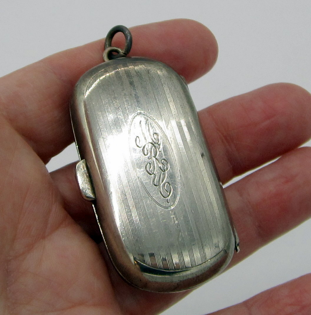 Estate Vintage Antique Ornate Sterling Silver Coin Holder Purse 31 Gram