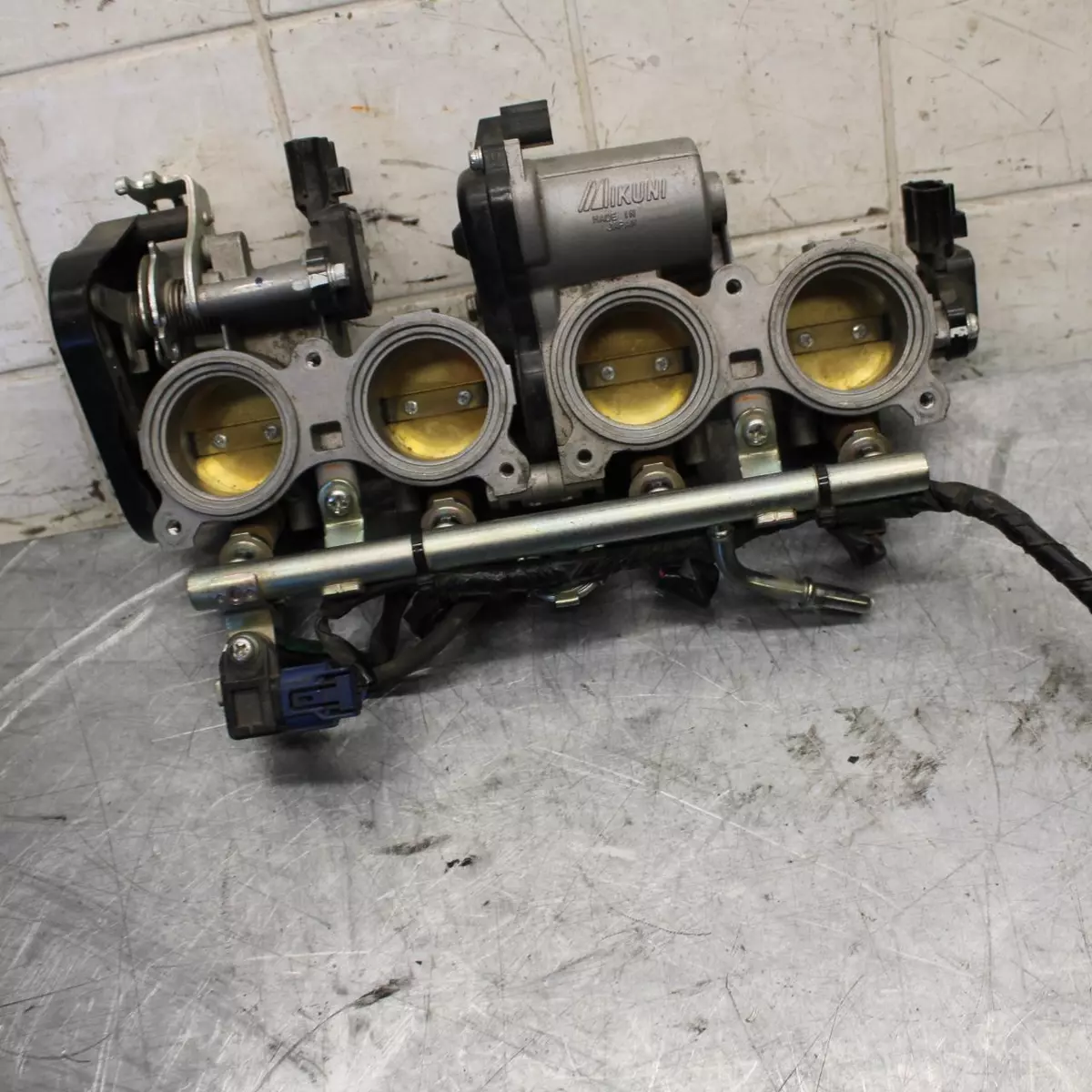 2008 Yamaha YZF R6 MAIN FUEL INJECTORS THROTTLE BODIES BB521 eBay