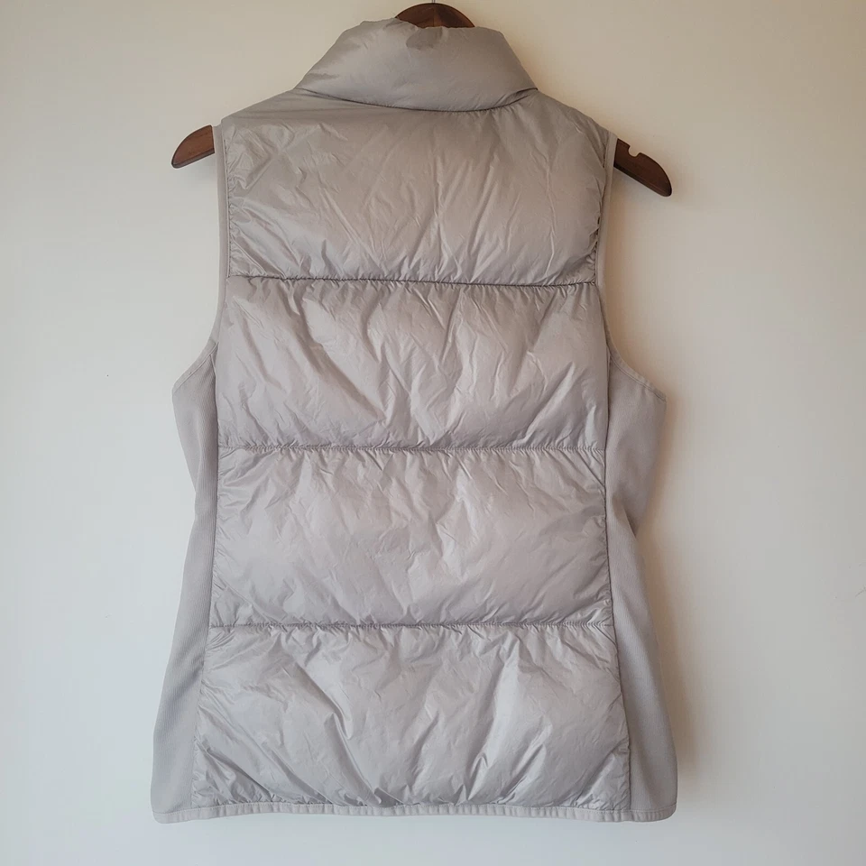 Fabletics Puffer Vest Large Womens Silver Full Zipper Pocket Regular Fit - Bild 3 von 4