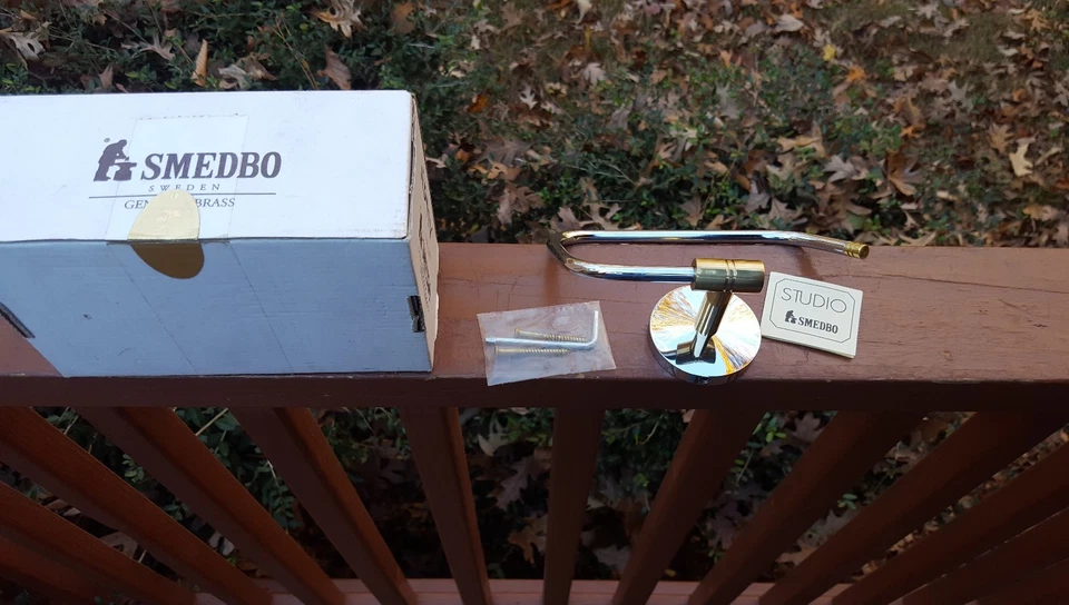 SMEDBO N341V ESTUDIO BATH SERIE ESTILO EUROPEO SOPORTE ROLLO INODORO CROMO/LATÓN Foto 2 de 4