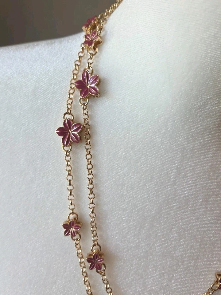 Collar de cadena Coldwater Creek tono dorado flores rojas eslabones 48" Foto 4 de 4