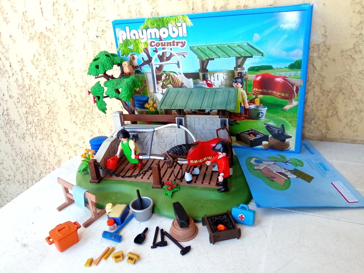 Playmobil® - Etable Et Carrière Pour Chevaux - 71238 - Playmobil