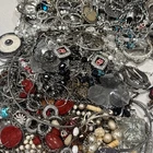 4# 12 Oz Mixed Costume Jewelry Lot Wearable Repair Vintage Modern Treasure Hunt