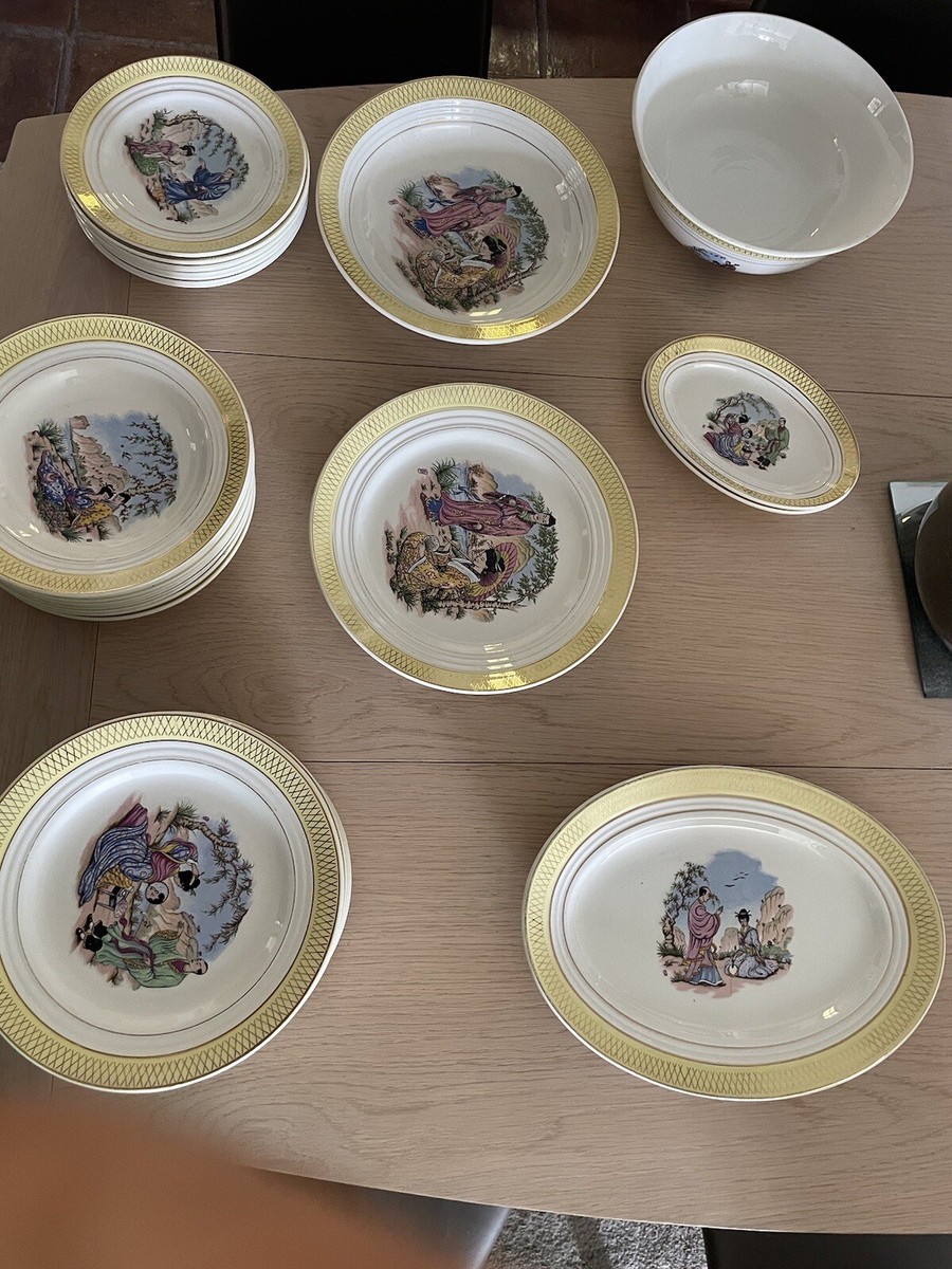 12 assiettes Céranord St Amand "Royal&quot