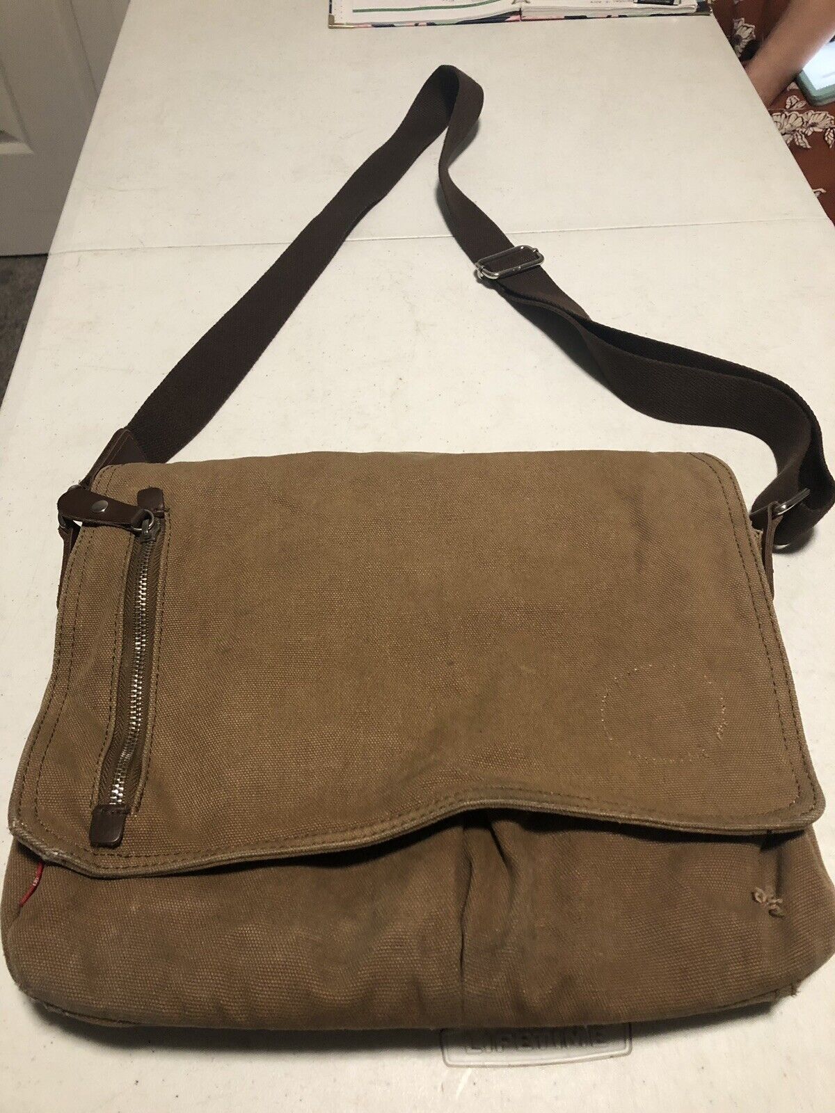 WAXED CANVAS CROSSBODY BAG — RED HOUSE