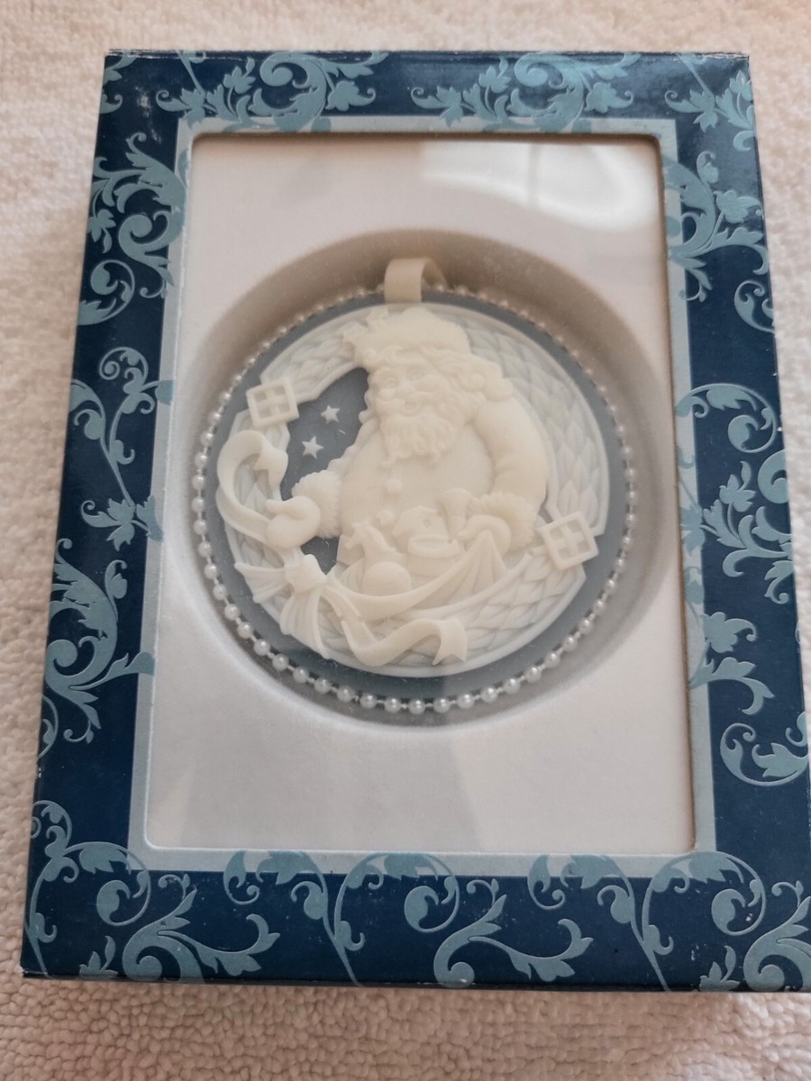 アンティーク雑貨   Weihnachten 1998 Vintage NIB 1998 Roman Blue & White Porcelain 