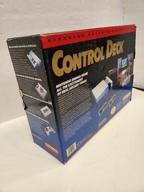 Nintendo NES Control Deck Home Console - Gray SYSTEM IN BOX tested works