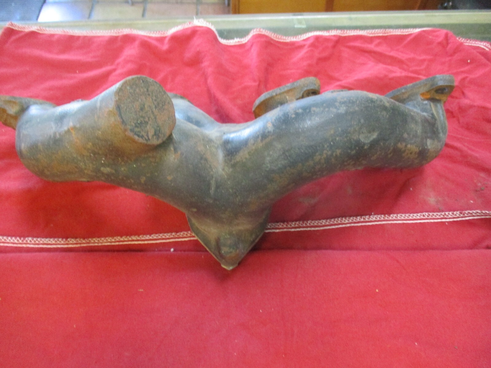 Rolls Royce Silver Cloud II, III, Bentley S2, S3 left exhaust manifold UE5613