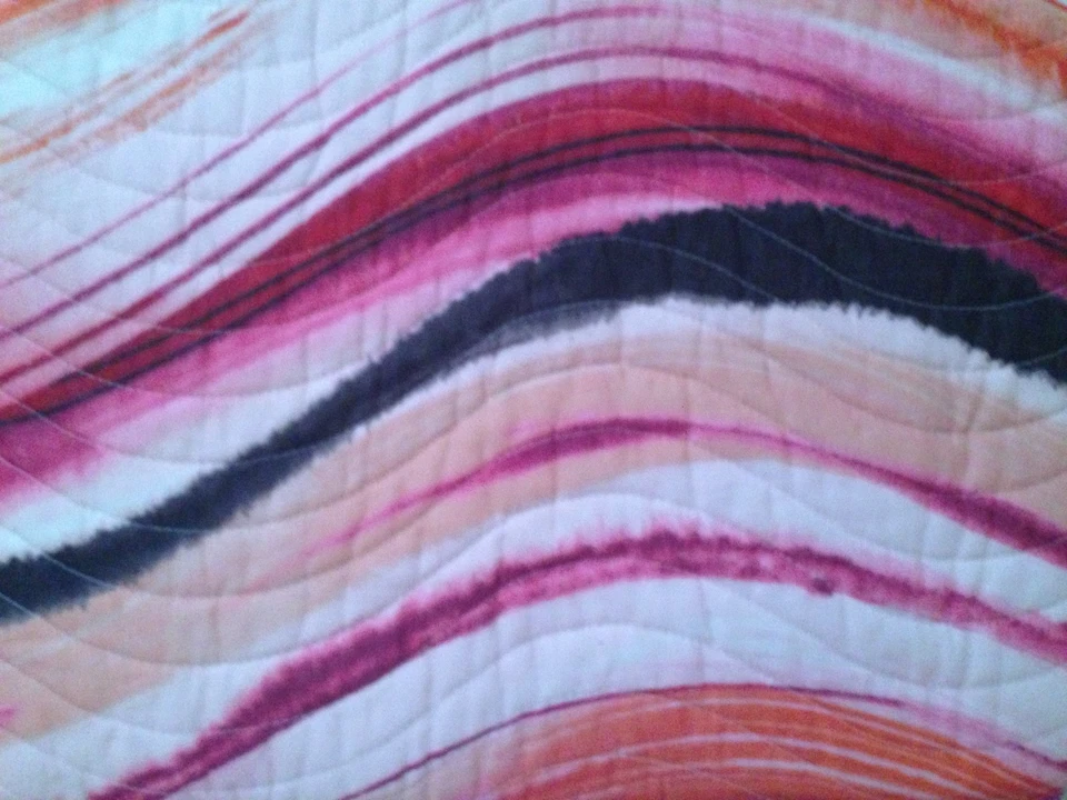 Max Studio PINK ORANGE BLACK RED TWIN QUILT SET SUNSET SUNRISE WATERCOLOR WAVES - Image 3 of 4