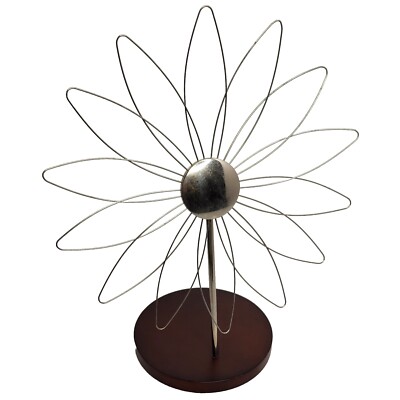Loft Umbra Metal Daisy 14 Petals Flower Photo Holder  Wood Stand 10  H