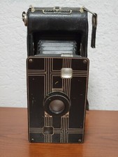 VINTAGE JIFFY KODAK Six-16 Camera - UNTESTED