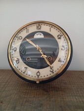 Ancienne pendule horloge FFR à sonnerie. Bakélite. Fonctionne.