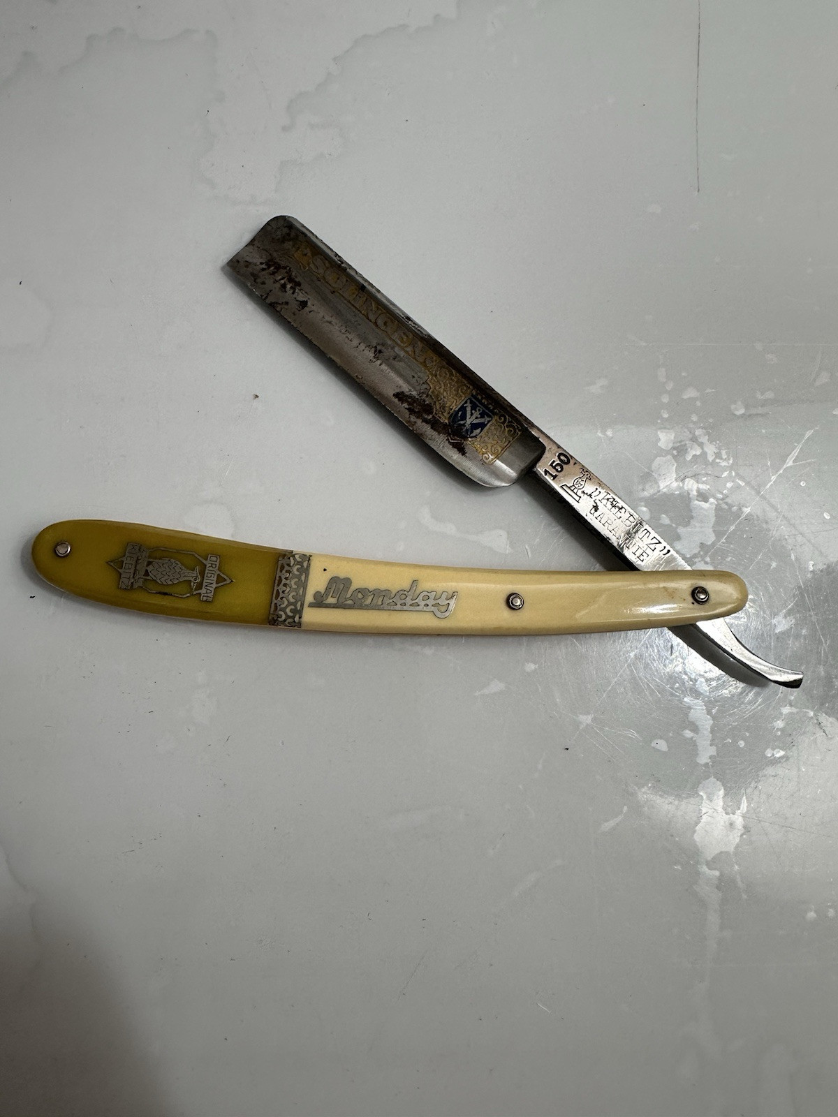 Solingen Kiebitz 150 Monday Straight Razor Inlaid Yellow & White Handle Germany