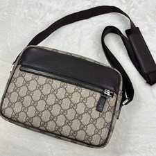 Gucci Shoulder Bag Camera Bag GG Supreme Crossbody Brown Women C-260301-10