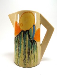 CLARICE CLIFF KRUG IM DELECIA ZITRUSMUSTER UM 1935 REF 390/3