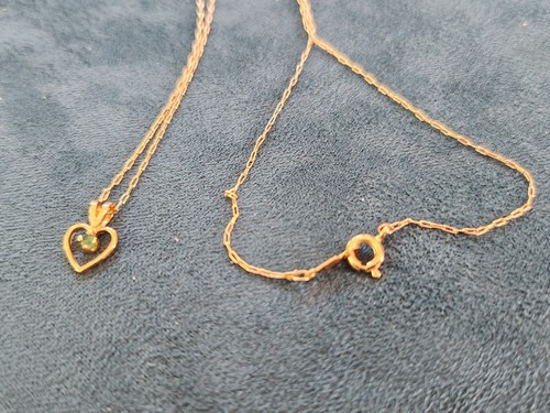 Gold Heart Necklace with Peridot Green Stone and Lovely Trace Chain, Beautiful! - Picture 3 of 5