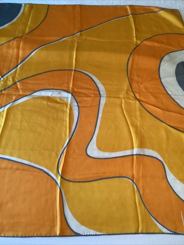 Awesome Vintage Vera 100% Silk G-Gold Piece Collector Scarf 31”x31” Abstract - Picture 4 of 11