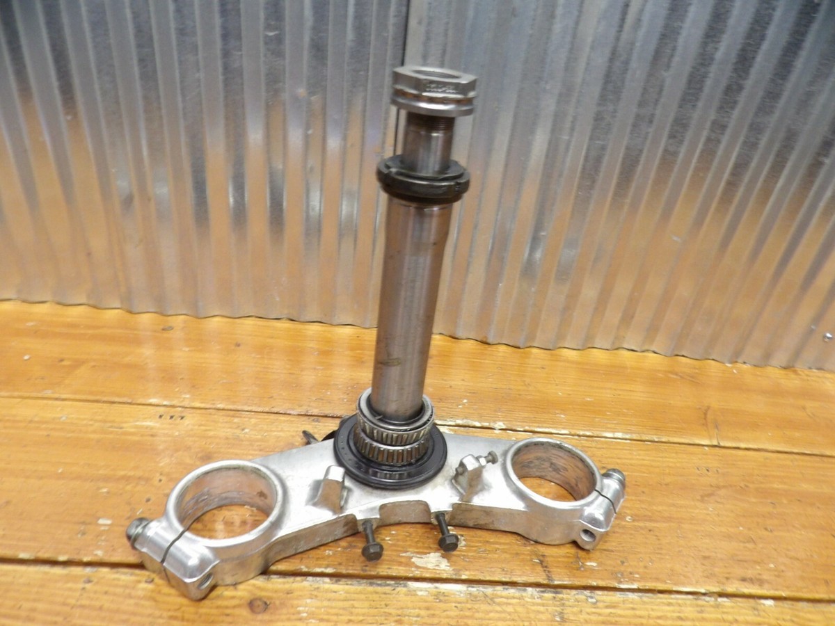 96-03 Kawasaki Ninja ZX7R LOWER TRIPLE TREE STEERING STEM 96-03 Kawasaki Ninja ZX7R LOWER TRIPLE TREE STEERING STEM