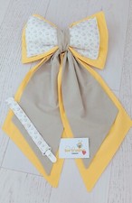 Fiocco nascita con ricamo a punto croce + catenella porta ciuccio abbinata