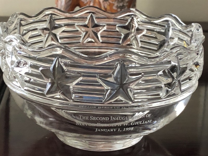 TIFFANY CRYSTAL BOWL-THE SECOND INAUGURATION OF MAYOR RUDOLPH W.GIULIANI -1998