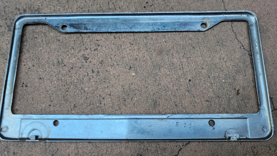 Marco de matrícula Silver Star CADILLAC OLDSMOBILE Thousand Oaks California Foto 4 de 4