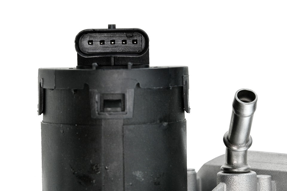 Egr Valve For Bmw 1 06- 3 07- X3 07- X5 08- X6 07- - Image 6