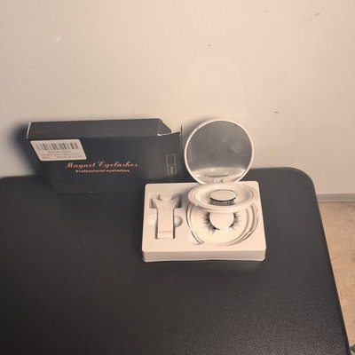 Magnetic Eyelashes with Applicator No Glue Needed Lashes Kit 2 pairs of lashes