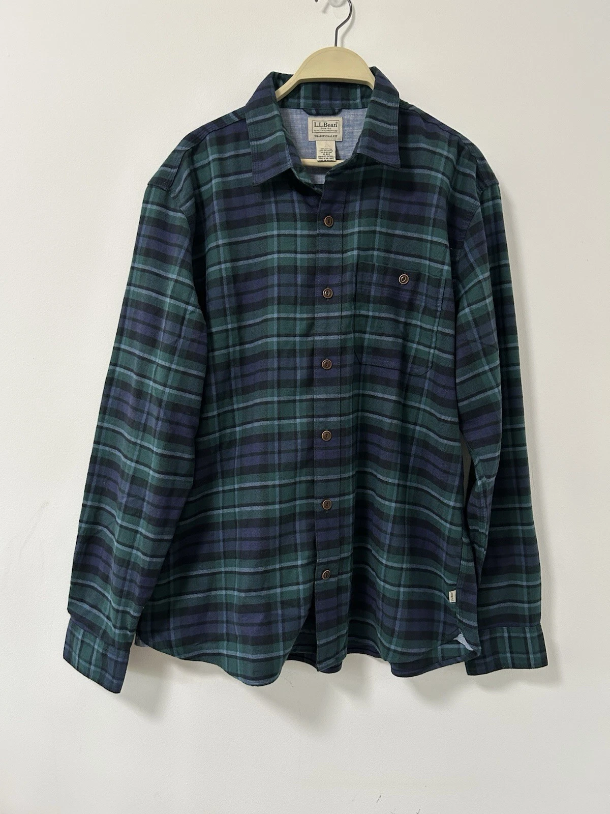 LL Bean BeanFlex All Season Flannel Shirt Mens Med Blue Green Elbow Patch Hiking