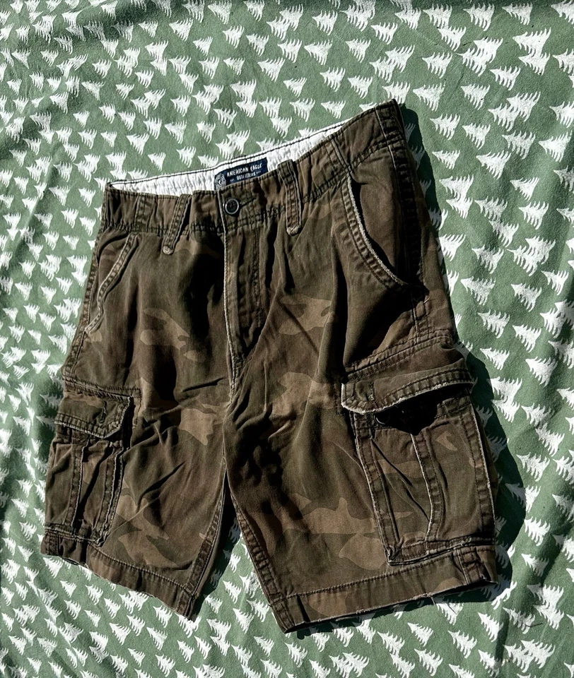 Pantalones Cortos Carga American Eagle Camuflados De Colección Talla 33 Foto 2 de 4