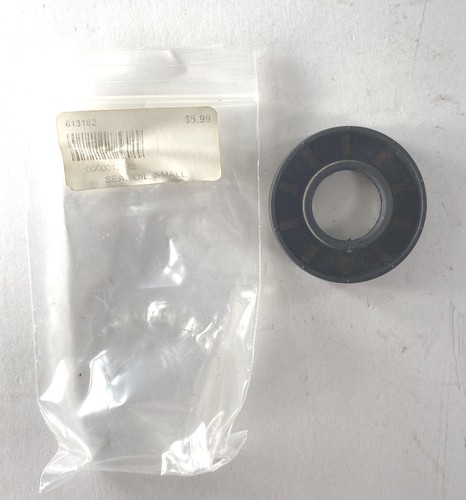 New 613182 OEM Lawn Boy Toro Oil Seal NOS [