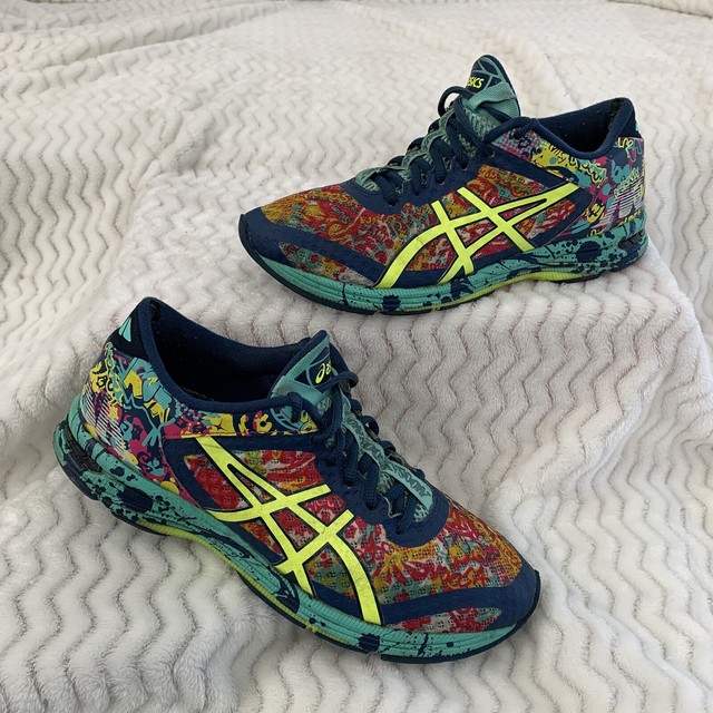 asics gel noosa tri 11